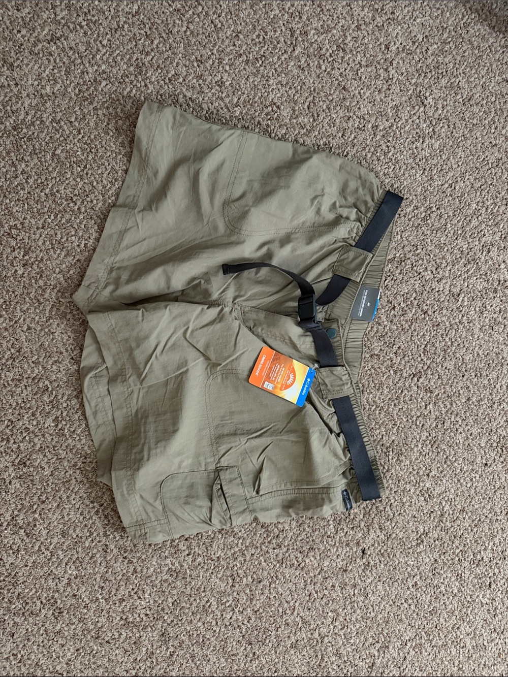 Columbia Olive/Tan Outdoor Cargo Shorts with Integrated Webbing Belt